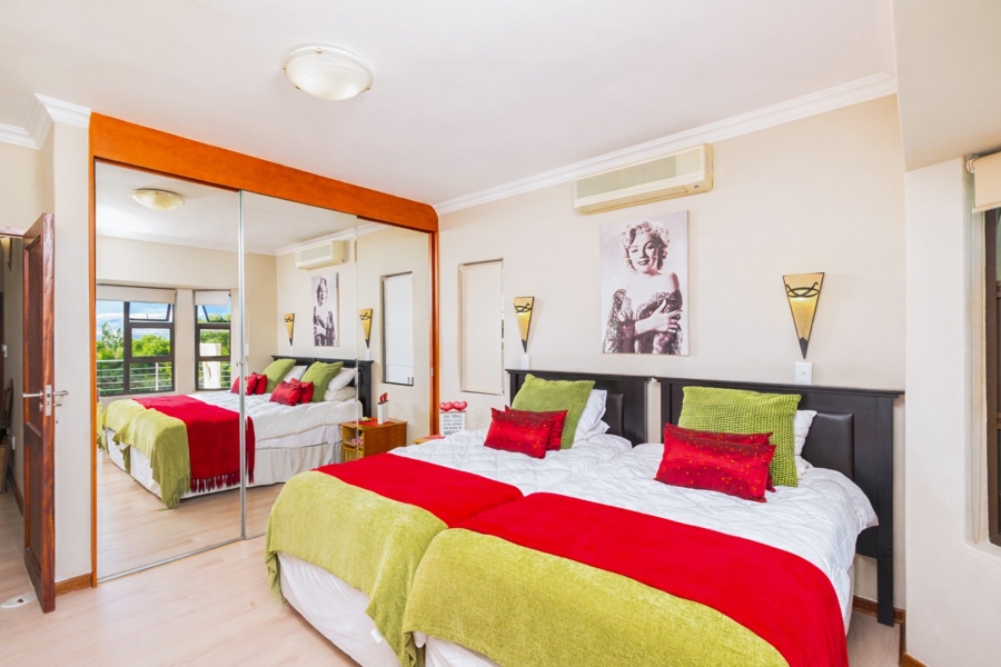 3 Bedroom Property for Sale in Caribbean Beach Club North West